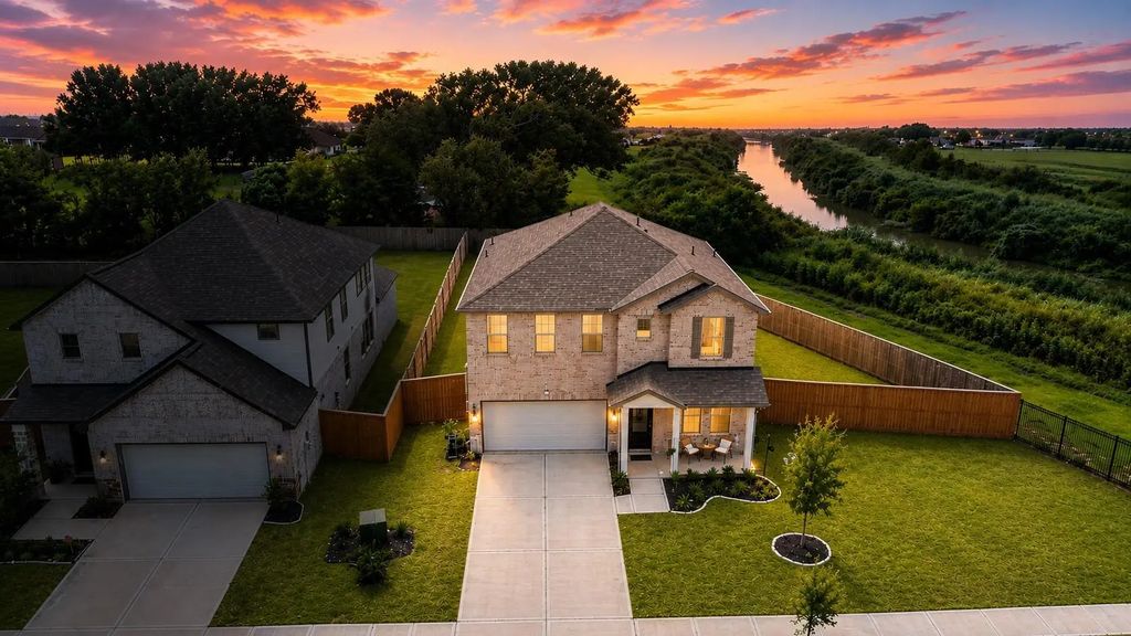 2713 Jumeirah Lane, Texas City