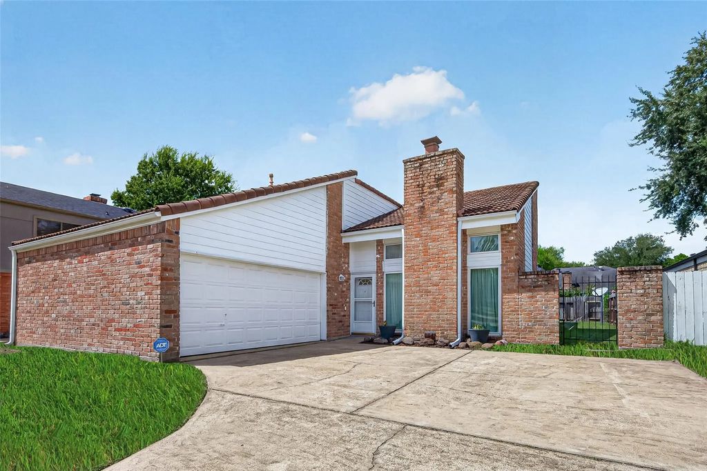 6138 Gallant Forest Drive, Houston