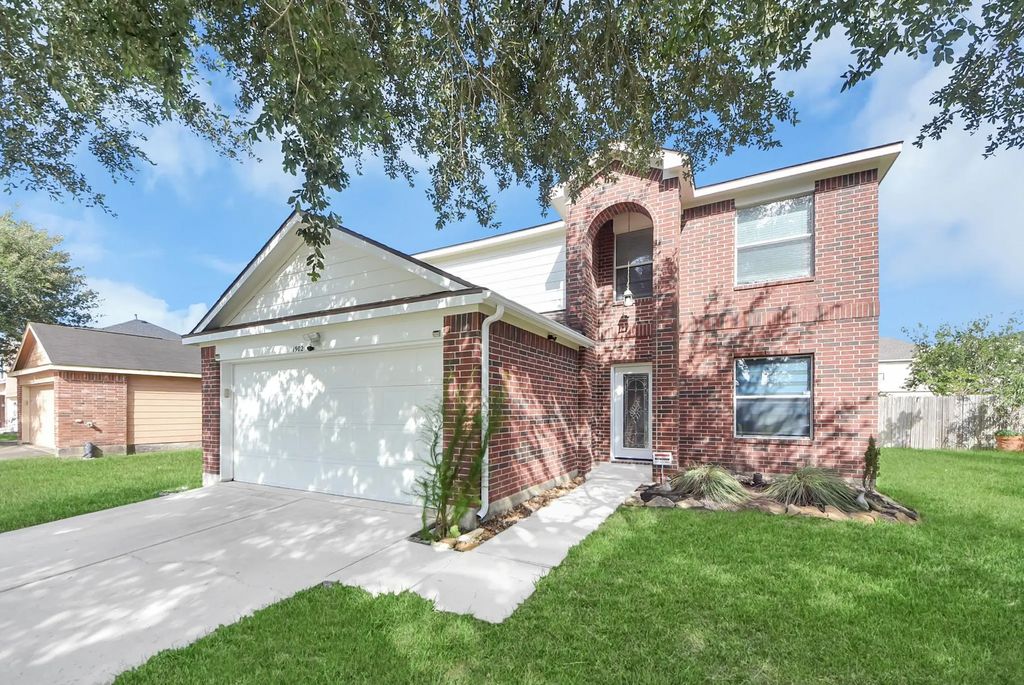 1902 Serenata Lane, Humble