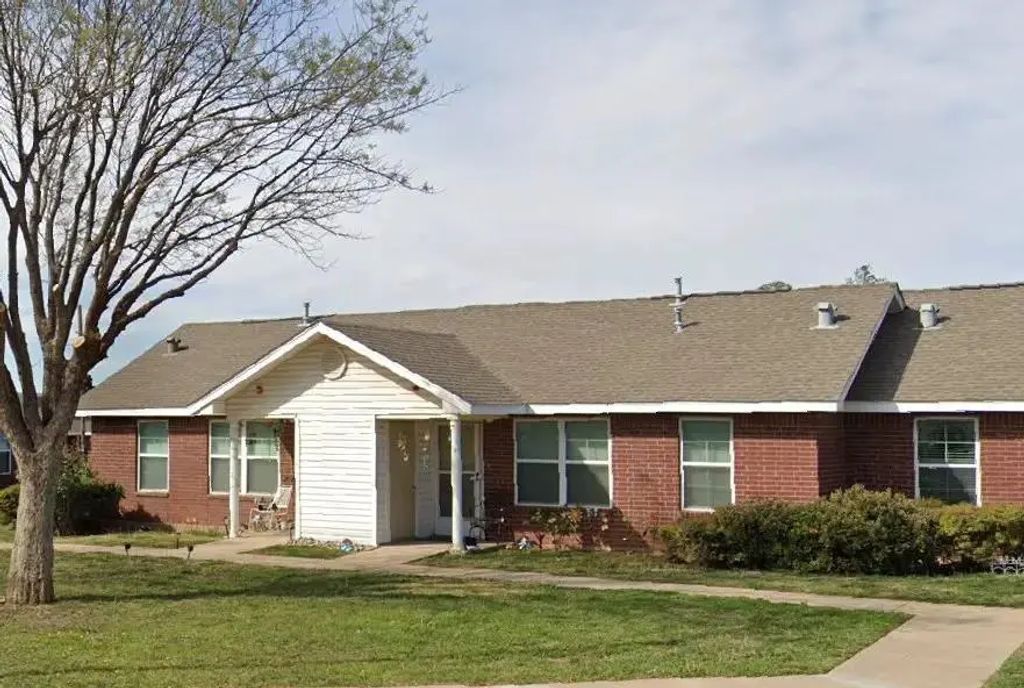 2250 W 15th St 50, Odessa