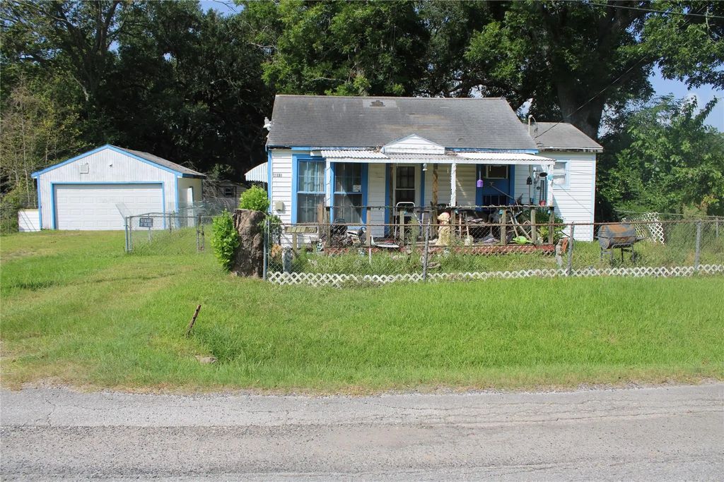 4402 3rd Street, Bacliff
