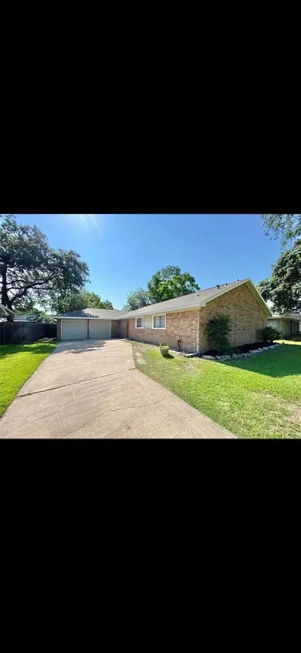 10915 Gatlinburg Drive, Houston
