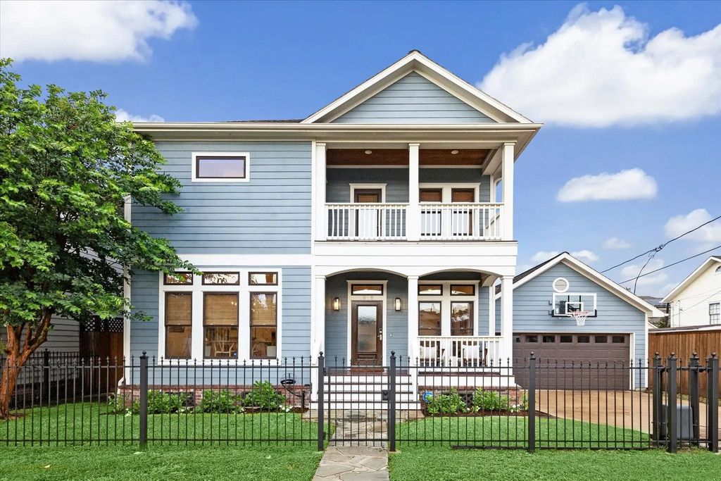 1915 Bradshaw Street, Houston