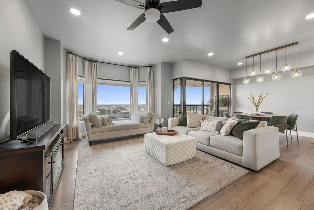 2001 Holcombe Boulevard 3303, Houston