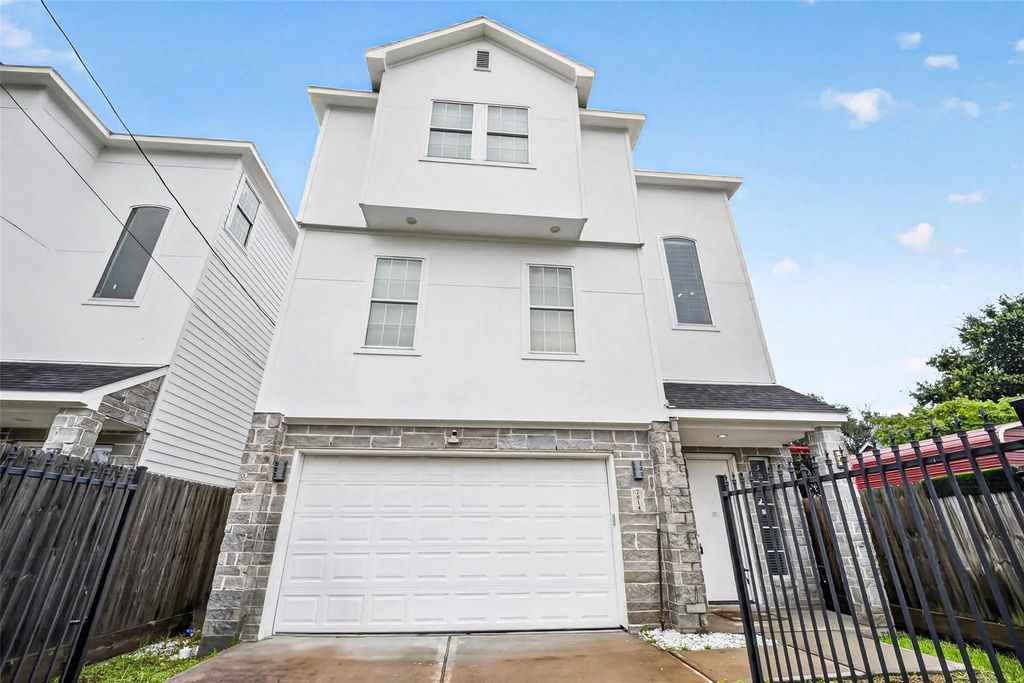 7814 De Priest Street, Houston