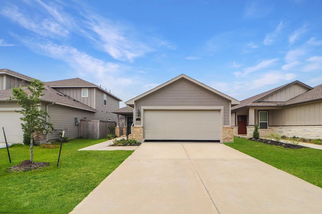 18626 Etta Pines Circle, Crosby