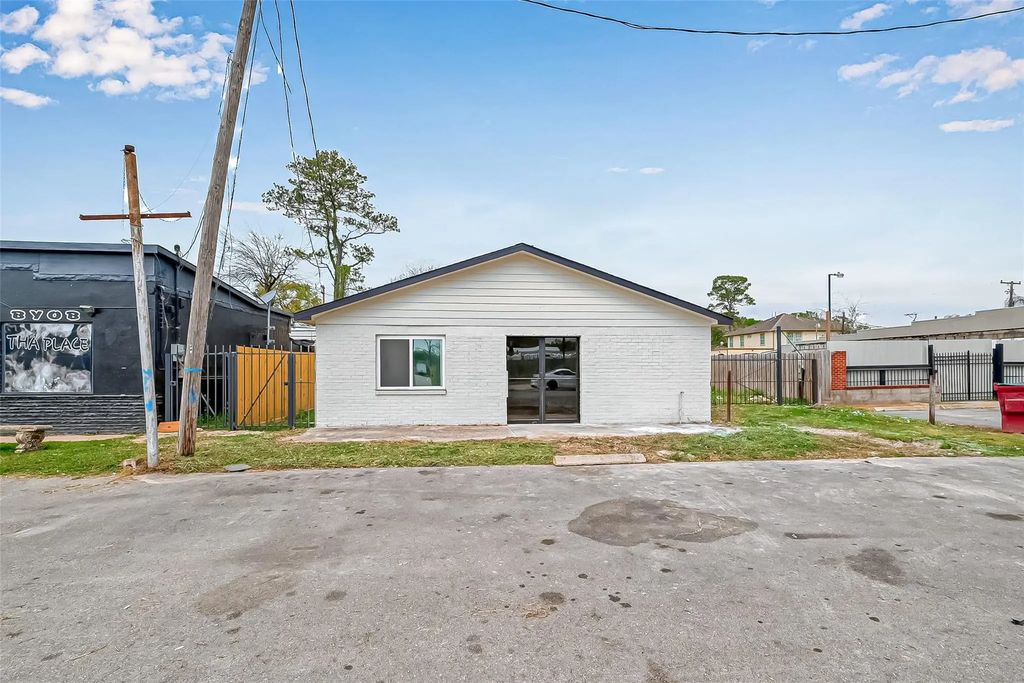 6507 Laura Koppe Road, Houston