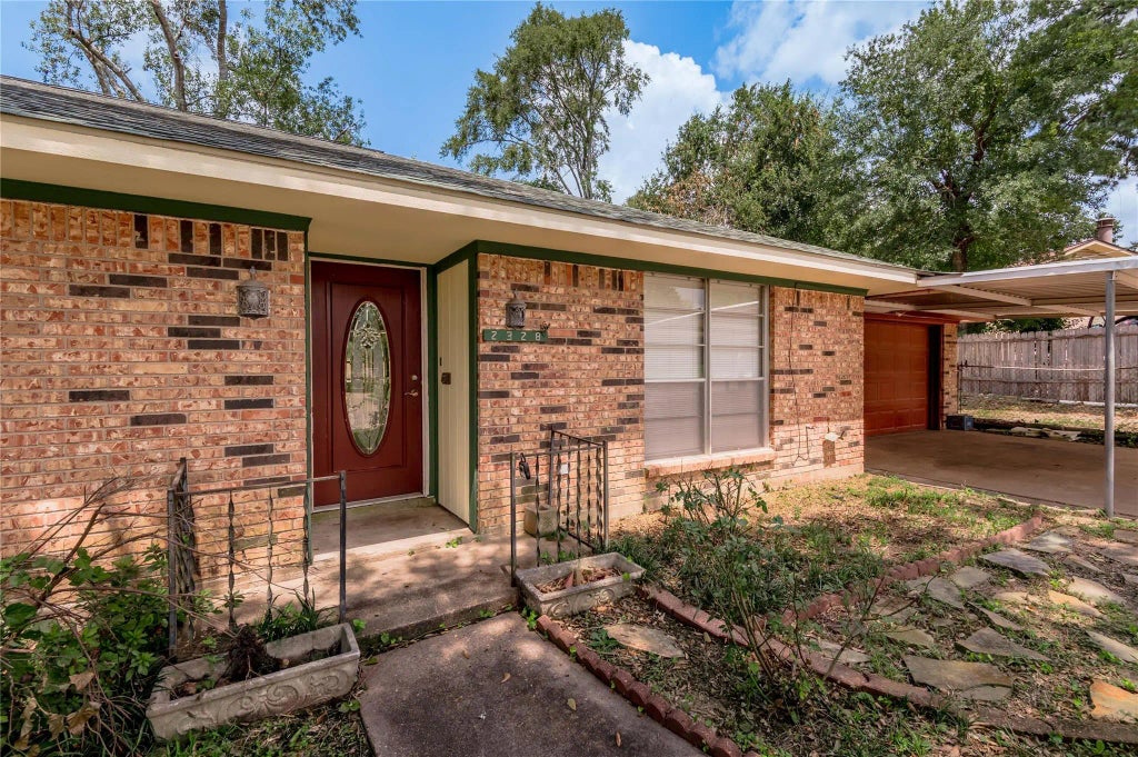 2328 Avenue N 1/2, Huntsville