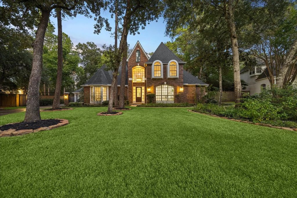 4 E Eden Elm Circle, The Woodlands