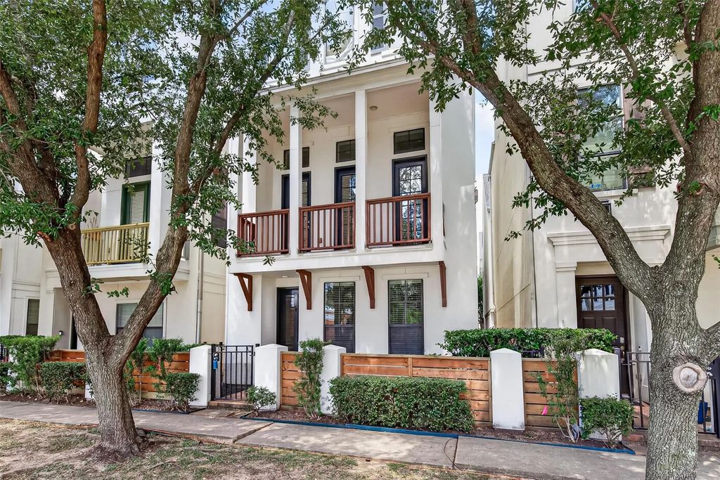 6610 Toledo Street, Houston