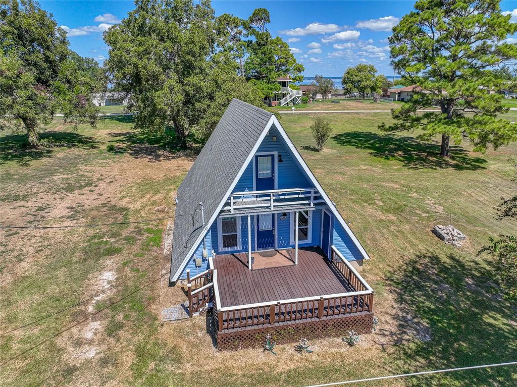 221 Crestmont Street, Point Blank