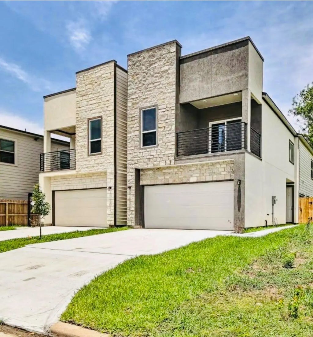 4909 Sunflower Street, Houston