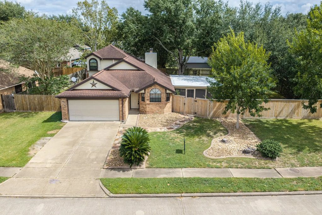 232 Trailride Road Road, Angleton