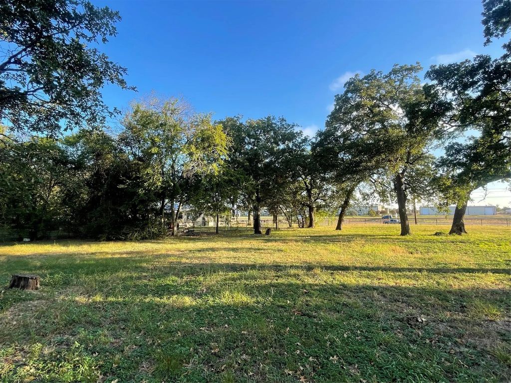 2273 N Earl Rudder Freeway, Bryan