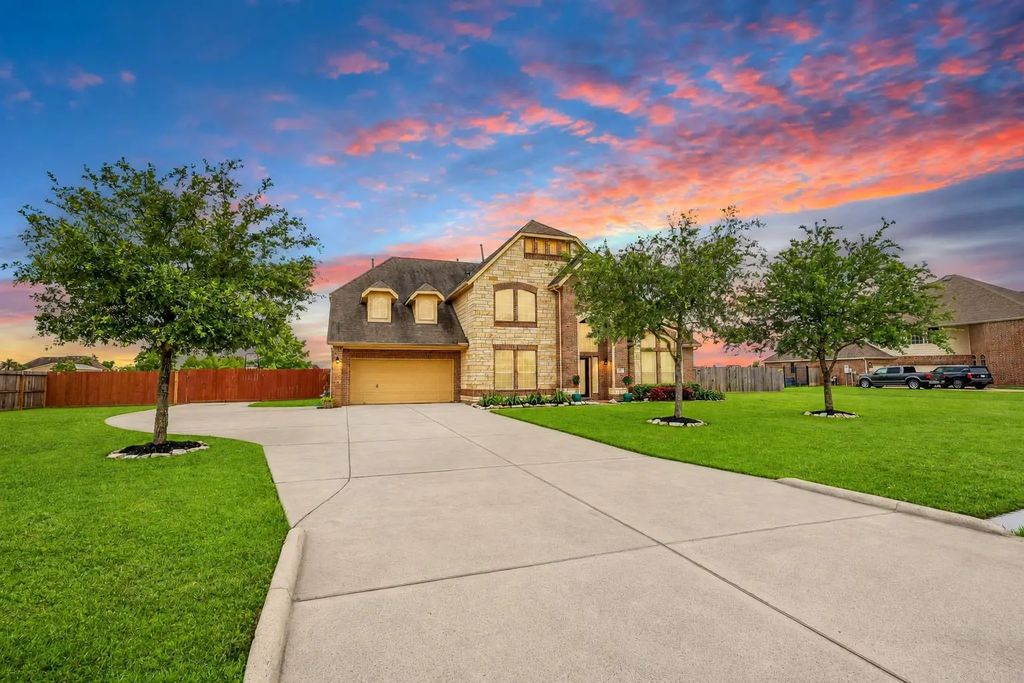 4410 Clearwater Road, Baytown