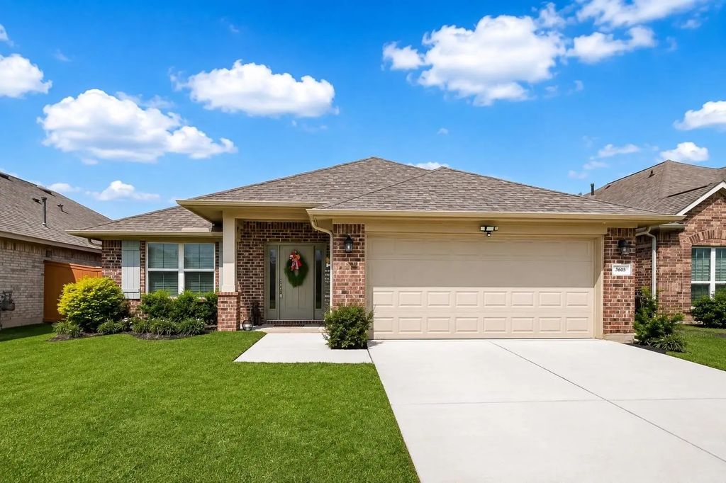 2605 Golden Palms, La Marque