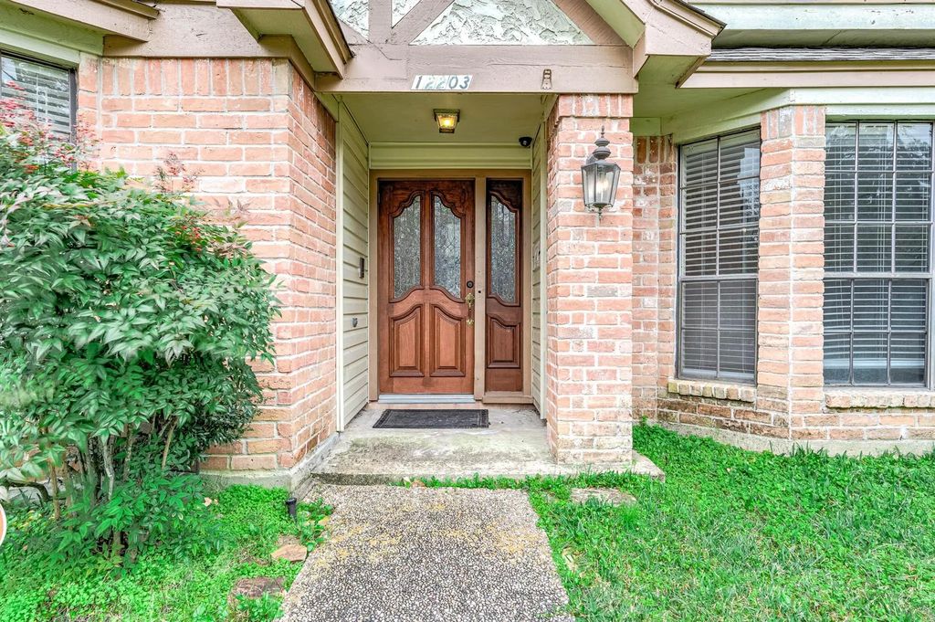 12203 Normont Drive, Houston