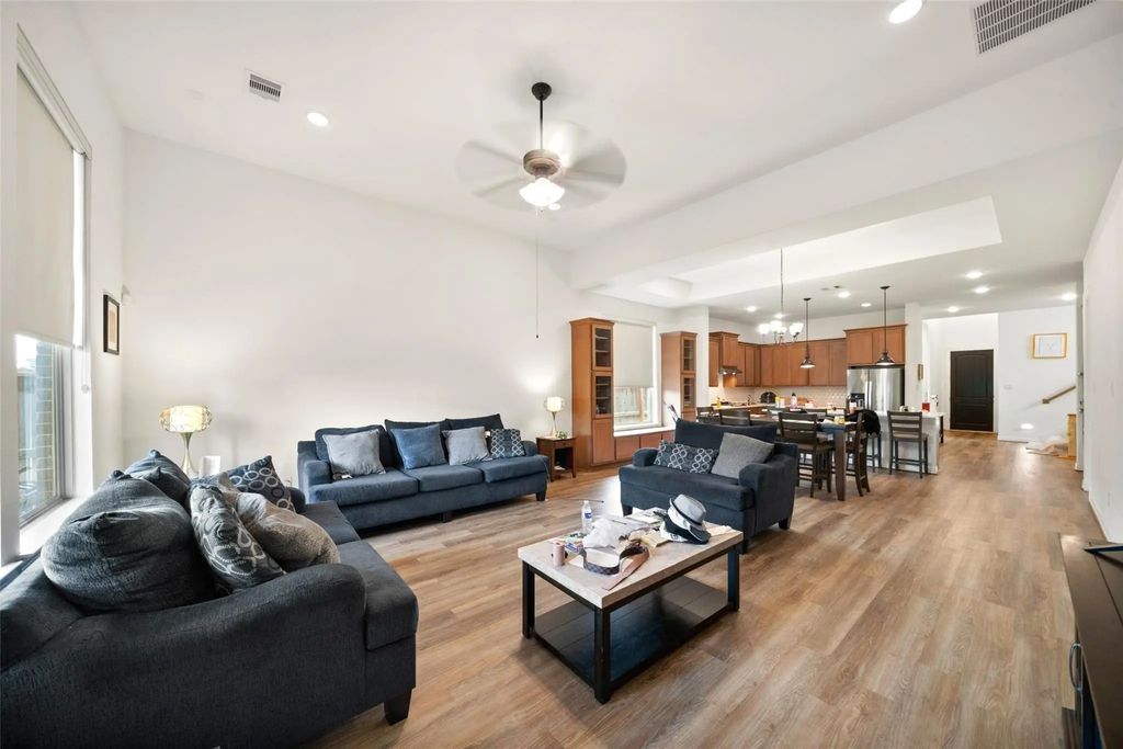 20802 Mirror Point Drive, Cypress