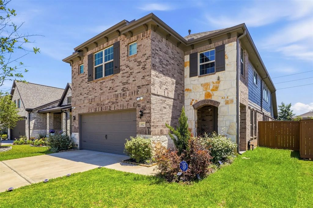 812 Coronado Terrace Lane, Katy