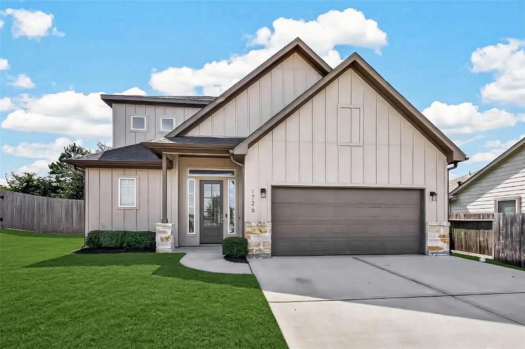 1726 Wandering Hills Road, Conroe