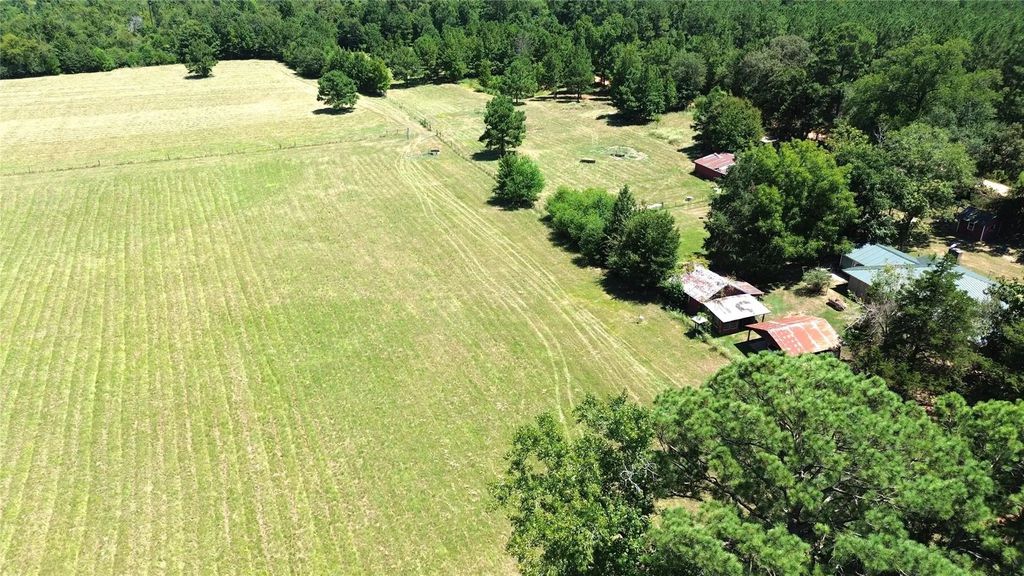 1684 County Road 1050, Crockett
