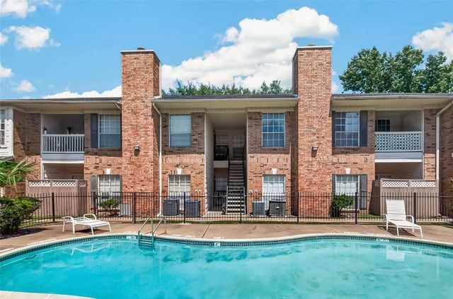 2626 Holly Hall Street 1211, Houston