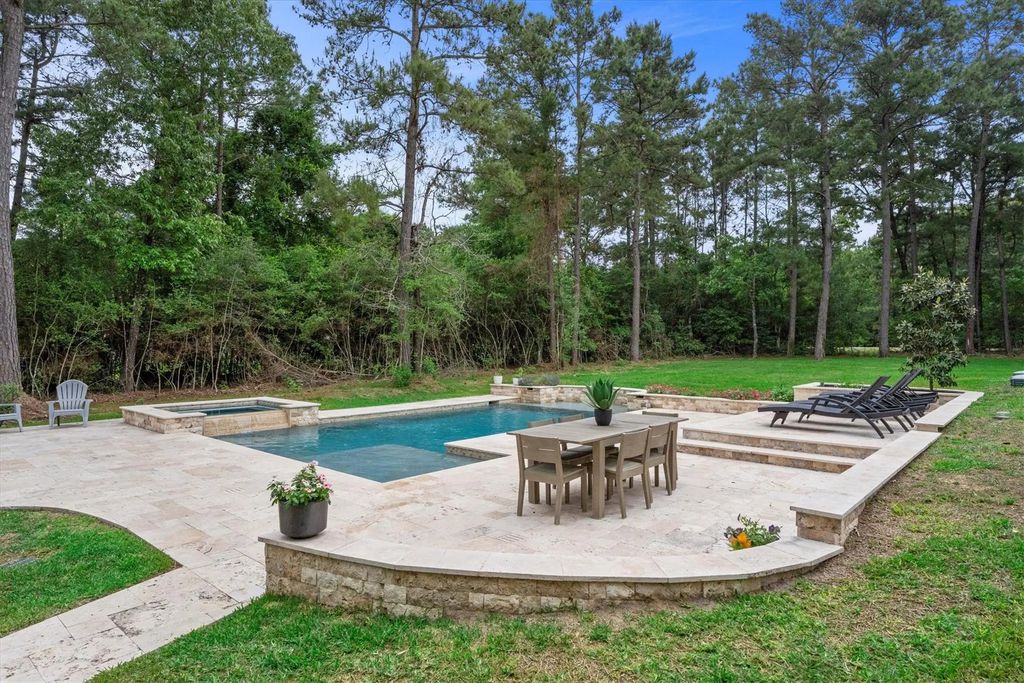 13130 Victoria Trace, Montgomery
