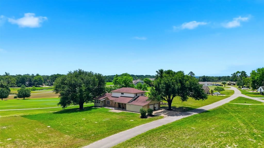 22 Patio Drive, Hilltop Lakes
