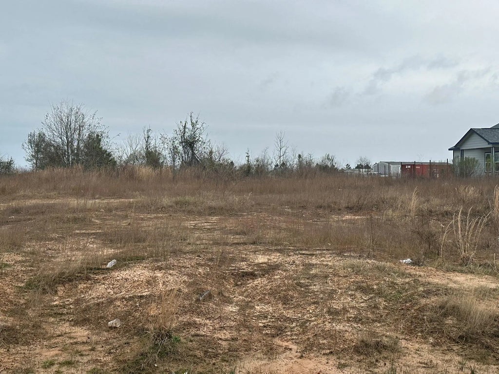 5030 Road 3550, Cleveland