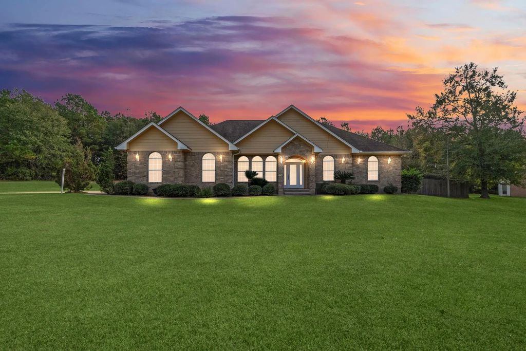 189 Northwood Park, Livingston