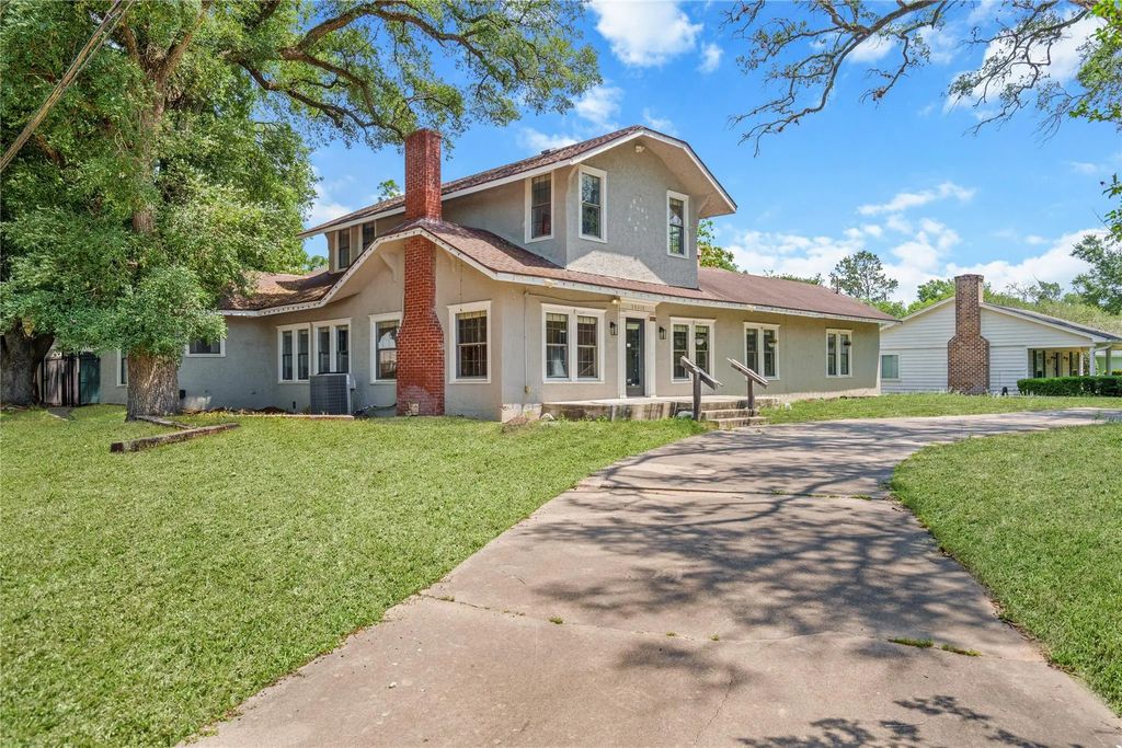 30318 2nd Street, Fulshear