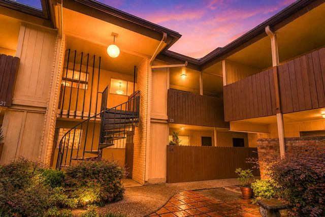 7714 Renwick Drive 23, Houston