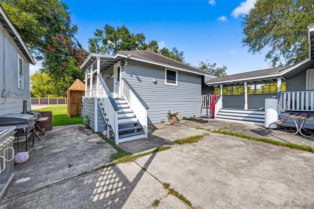 9629 Sunnywood Drive, Houston