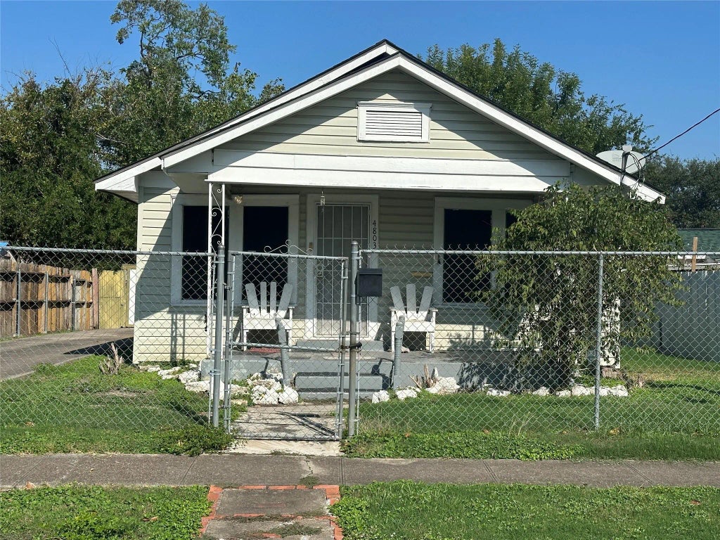 4803 Farmer Street, Houston