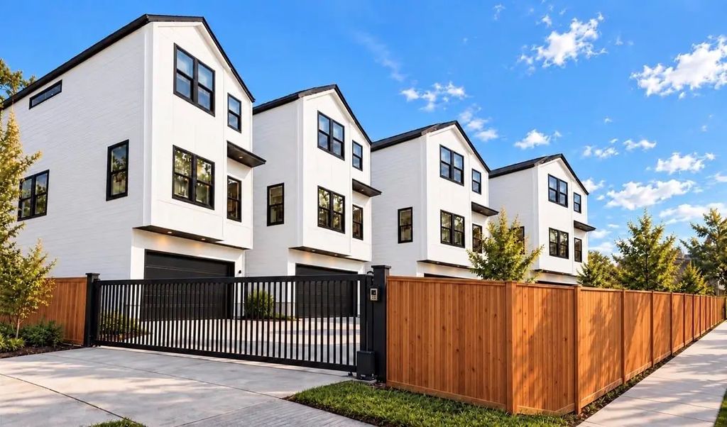 3012 Stonewall Street B, Houston