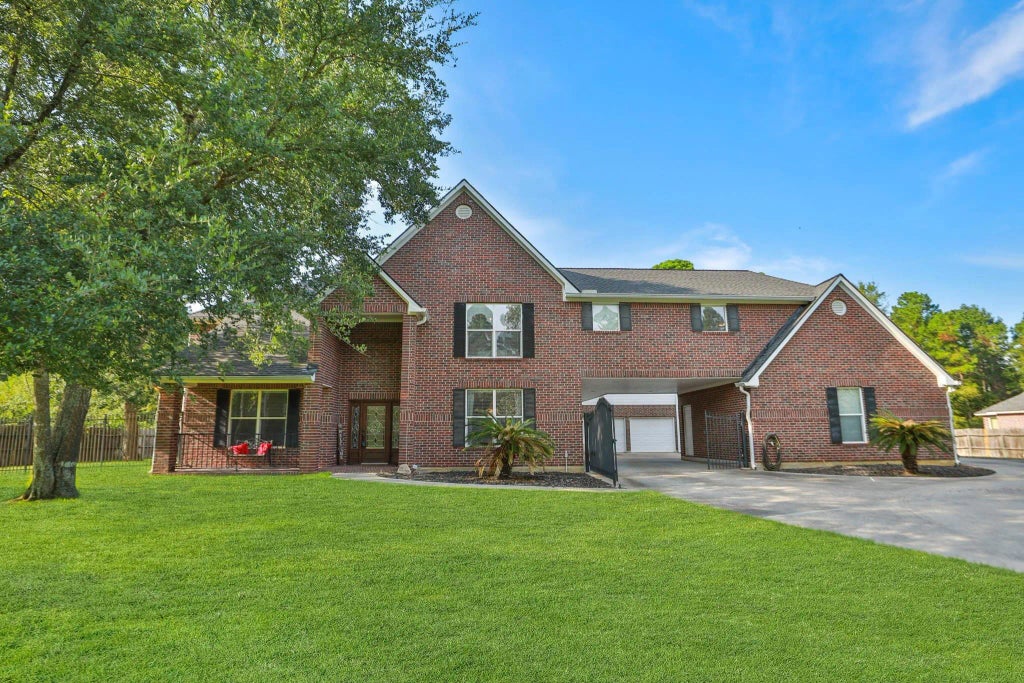 28433 Wild Oaks, Magnolia