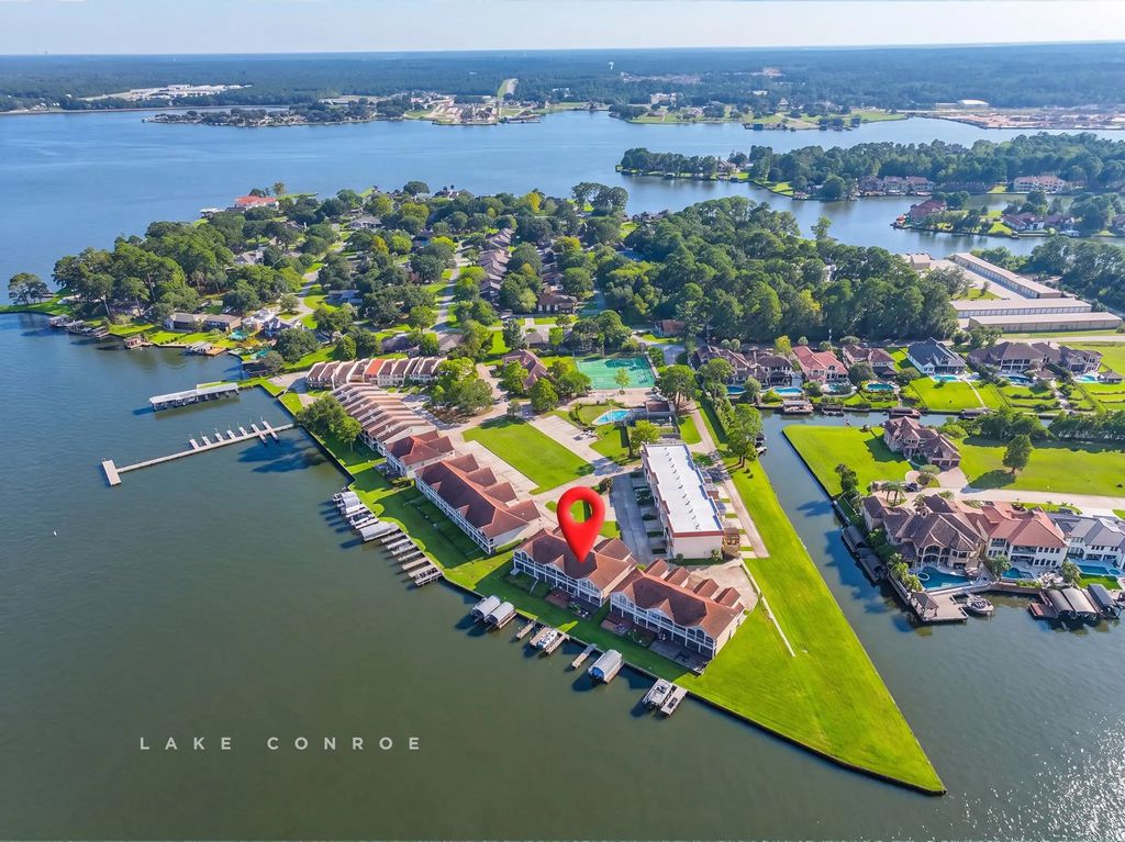 6 Regency Point, Conroe