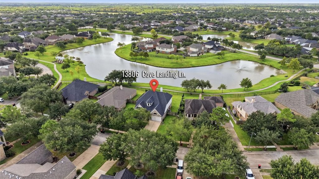 13806 Cove Landing Lane, Rosharon