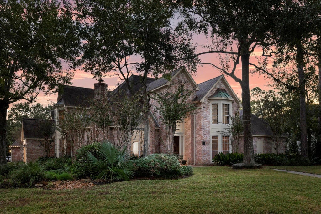 49 Rolling Links Court, Spring