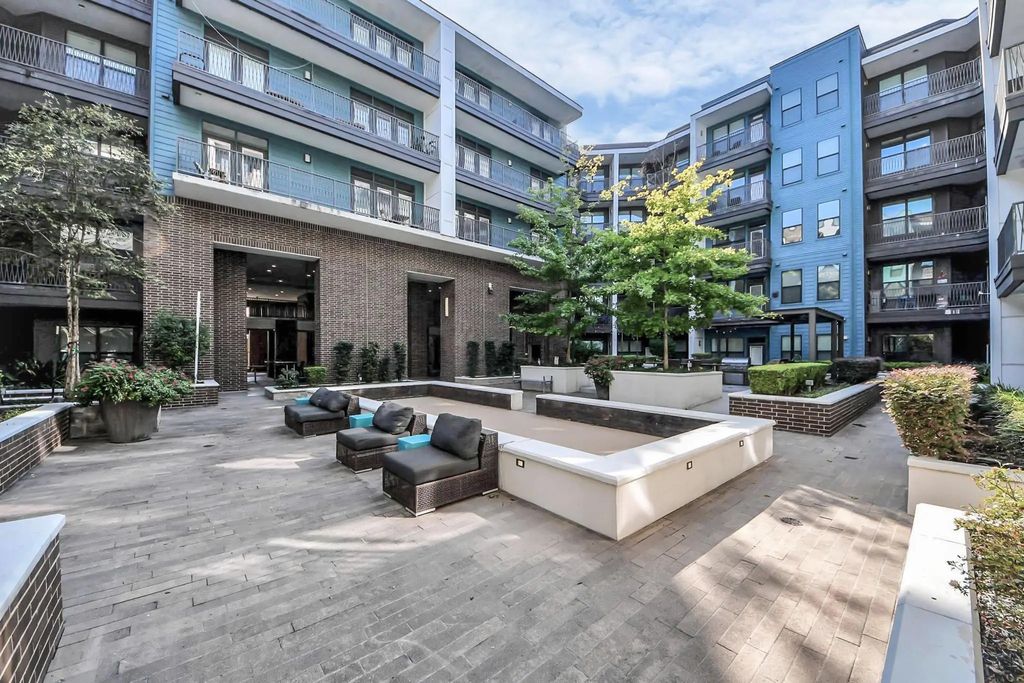 5454 Washington St Avenue 1631, Houston