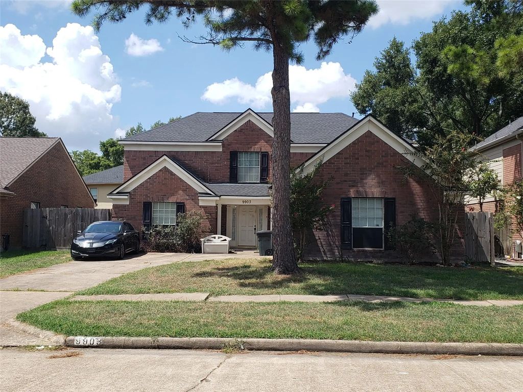 9903 Arrowgrass Drive, Houston