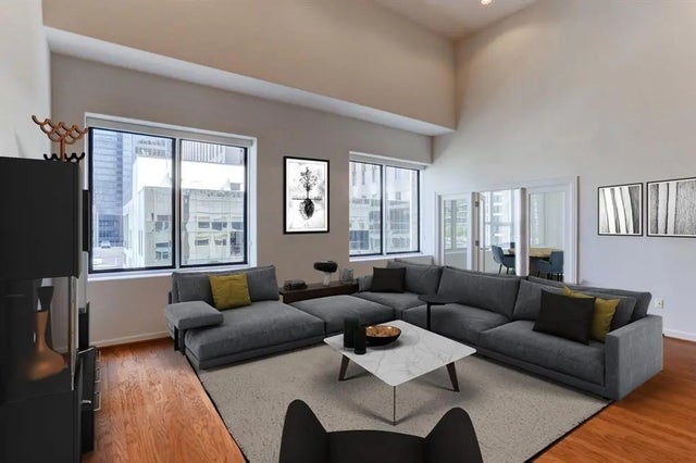 914 Main Street 1111, Houston