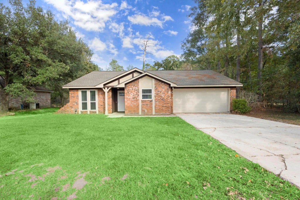 25822 Glen Loch, Spring