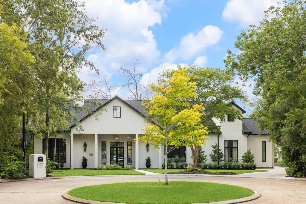 11 River Circle, Houston