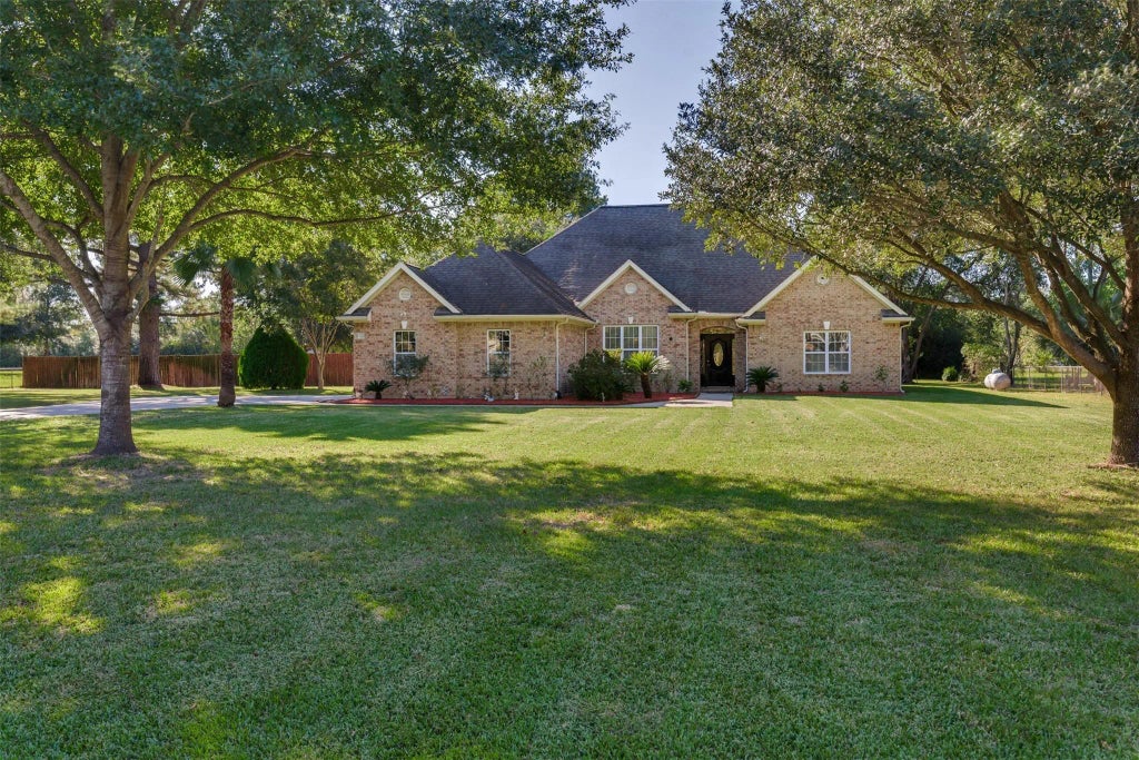 26105 Le Berge Drive, Tomball