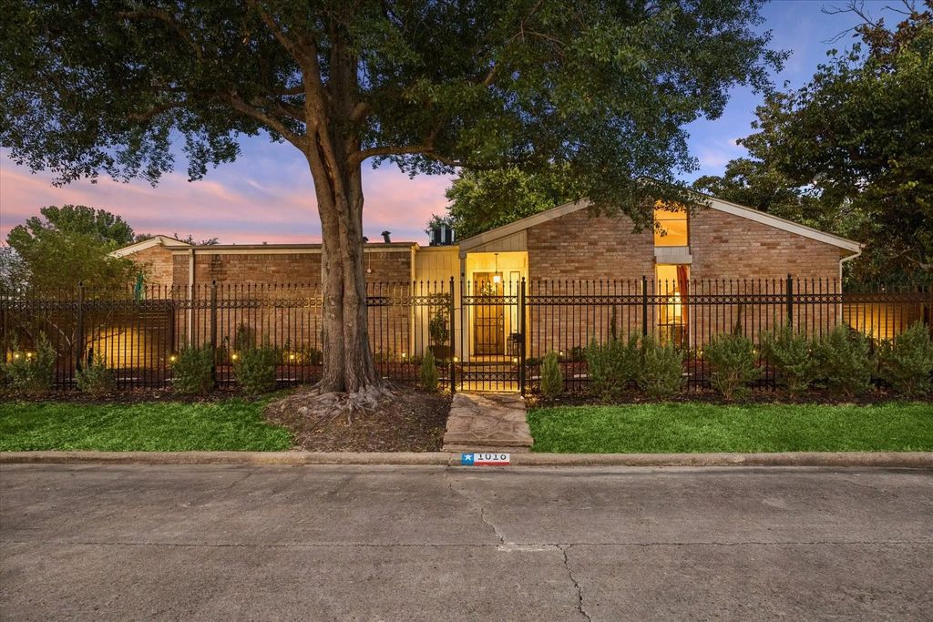 1016 Fleetwood Place Drive, Houston