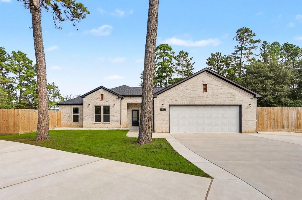 7500 Nickaburr Creek Drive, Magnolia
