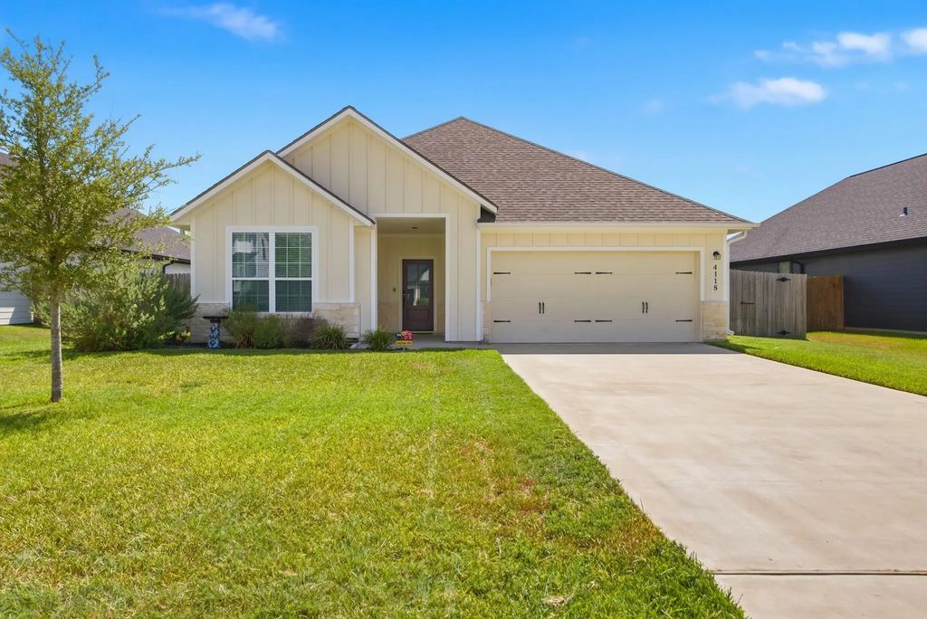 4118 Vintage Estates Court, Bryan