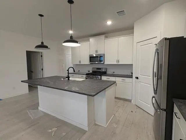 460 East Rose Marie Lane, Montgomery