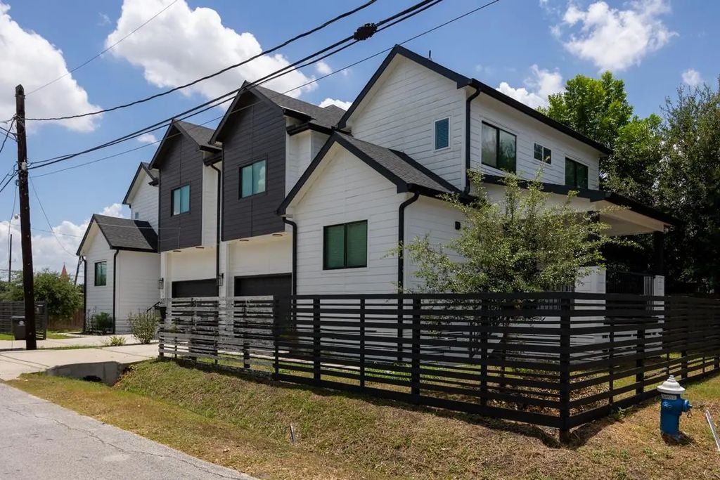 3034 Wayne Street A-b, Houston